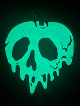 Load image into Gallery viewer, Poison Apple
